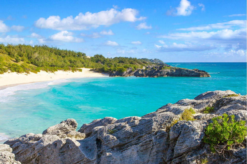 International Shipping from Malaysia to Bermuda