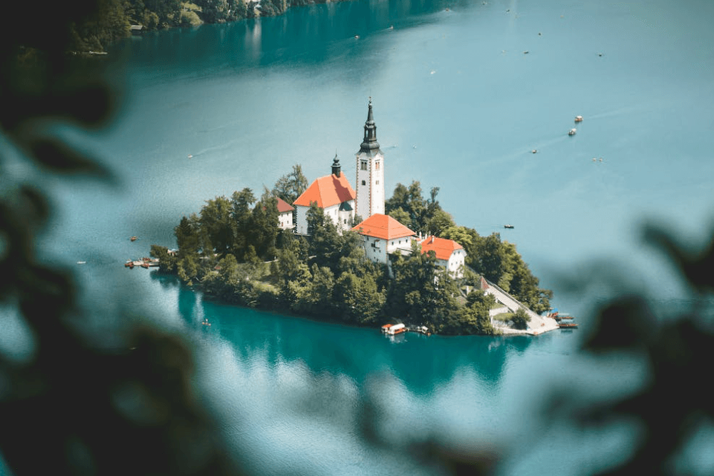 International Shipping from Malaysia to Slovenia