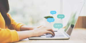 Customer Starts a Conversation (Live Chat Support)