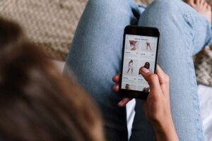 How Buyers Can Use Price Tracking to Shop Smarter - Shopee Price Tracker