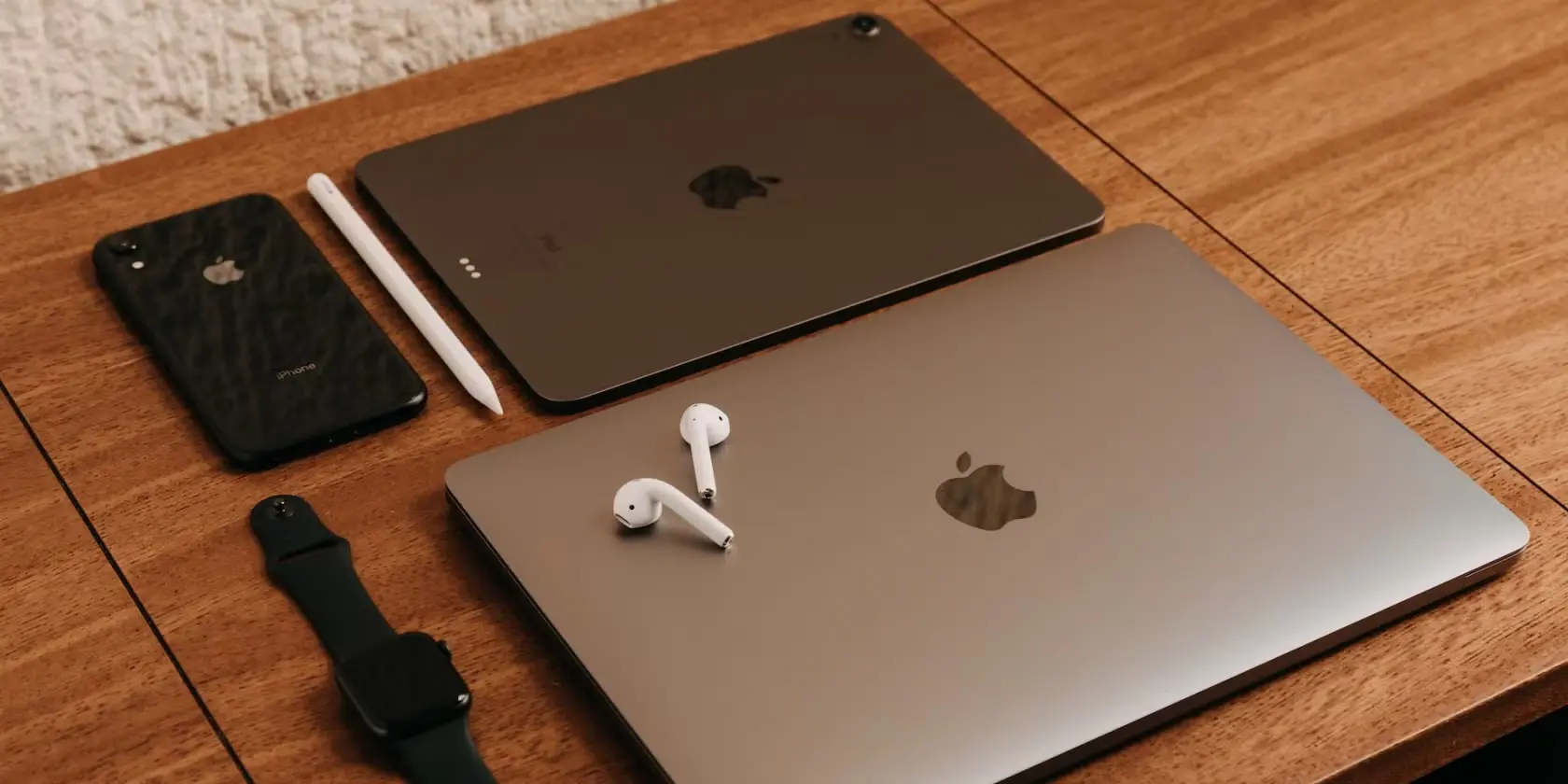 apple-ecosystem-iPhone