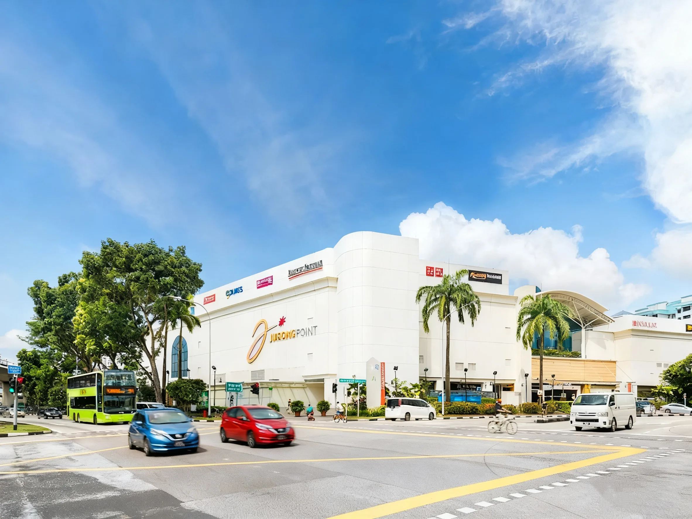 Jurong-Point-Shopping-Centre-nearby-commercial-hub