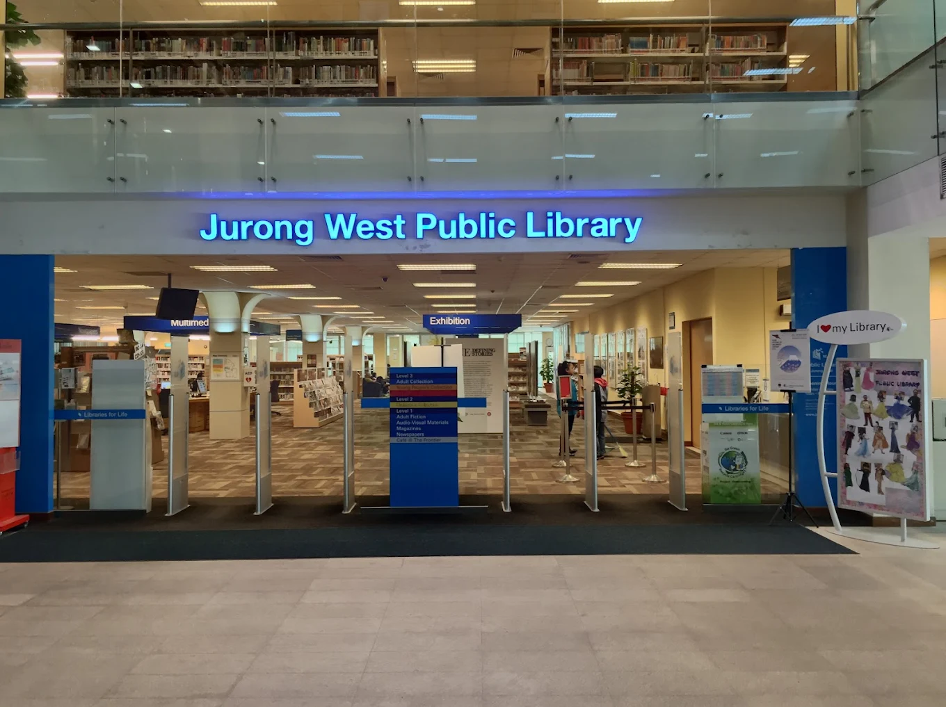 Jurong-West-Public-Library-near-Frontier-CC