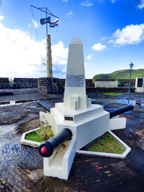 International Shipping from Singapore to Sint Eustatius