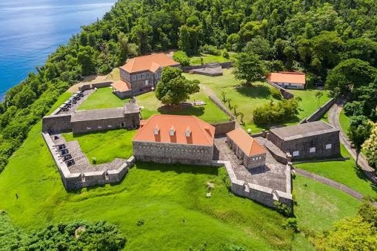 International Shipping from Singapore to Dominica