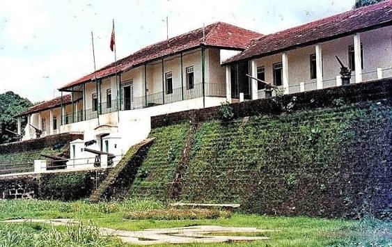 International Shipping from Singapore to Guinea-Bissau