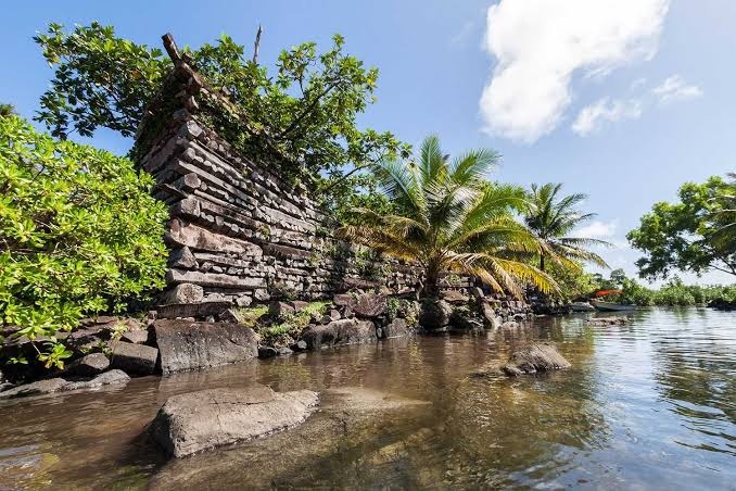 International Shipping from Singapore to Micronesia